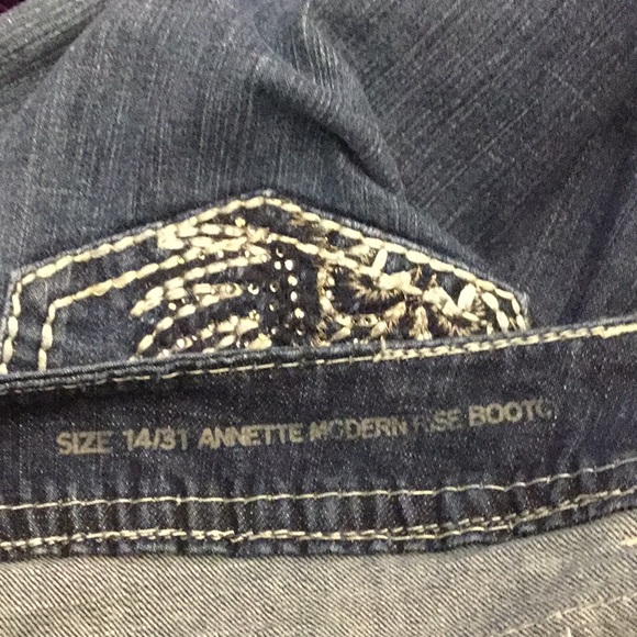 Jeans - Picture 6 of 6